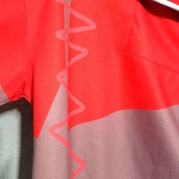 Exclusive sweater - Picture 3 of 6